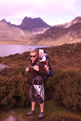 father_and_child Oliver Firth and child enjoy the bush and outdoors
